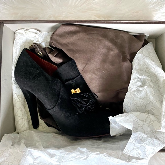 NEW!!! GUCCI Black Booties Suede tassel fringe & Gold embellished zipper boots - Picture 13 of 15